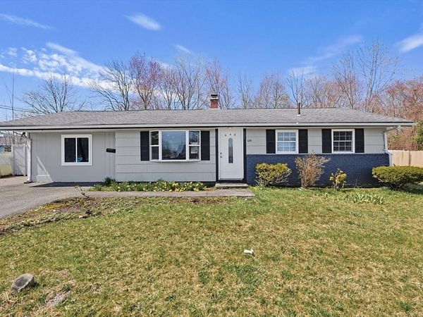 690 N Quincy St, Brockton, MA 02302