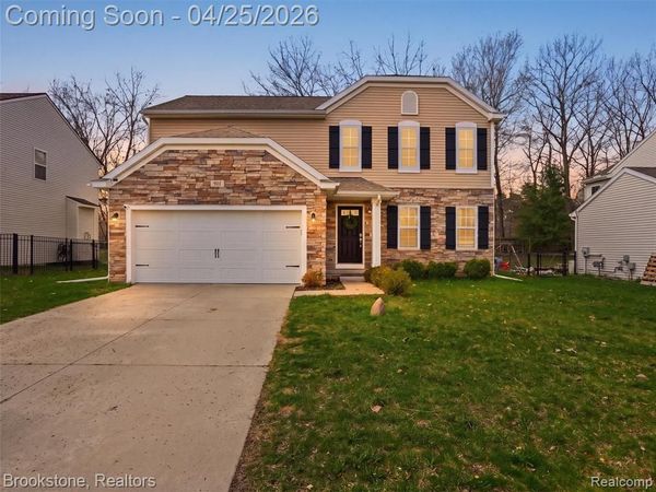 402 Ridgewood Drive, Brandon Twp, MI 48462
