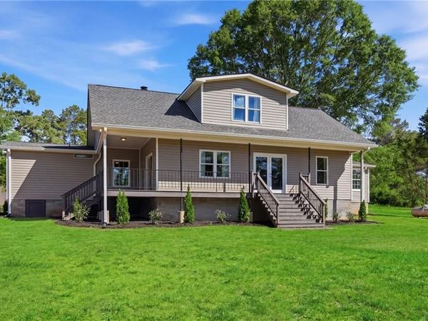 110 October Woods Drive , Athens, GA 30601