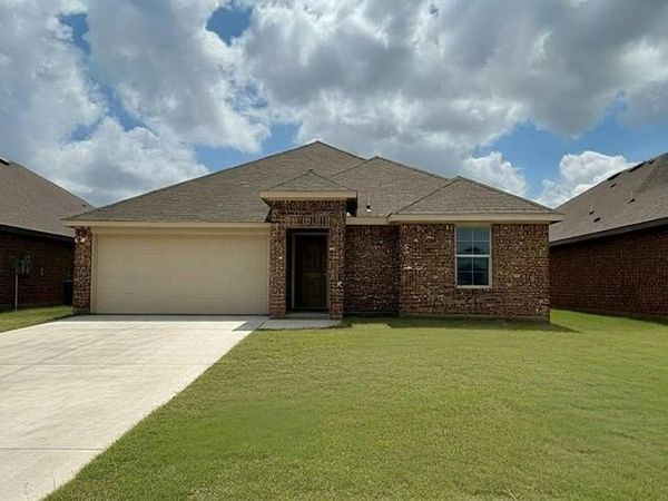 3311 Melissa Lane, Ennis, TX 75119