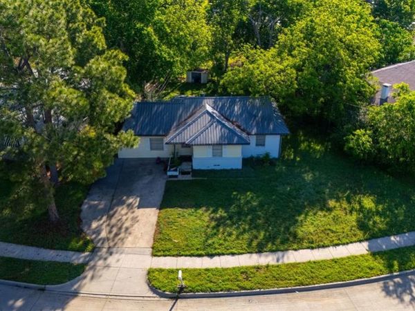 419 Joyce Street, Arlington, TX 76010