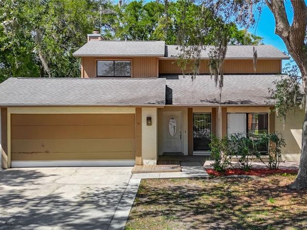 5001 MELROW COURT , TAMPA, FL 33624