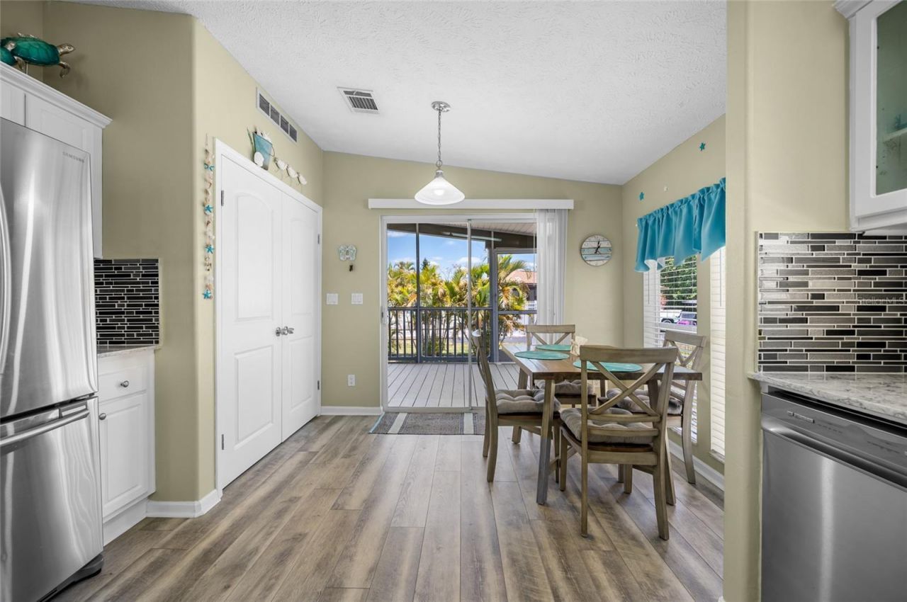 9086 Pinehaven Way, Englewood, FL 34224 Photo