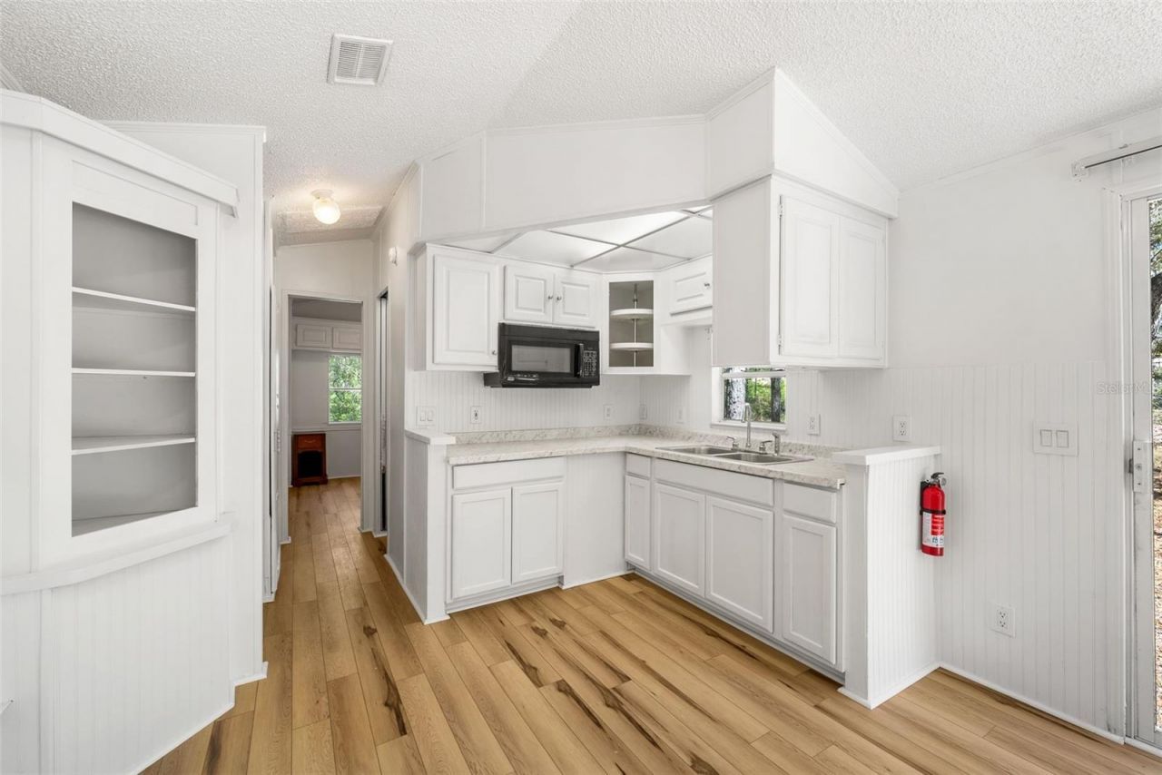 25723 Bareva Road, Weeki Wachee, FL 34614 Photo