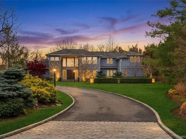 80 Wildwood Drive , Laurel Hollow, NY 11791