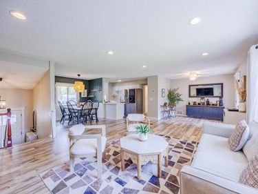 9741 102nd Place N, Maple Grove, MN 55369