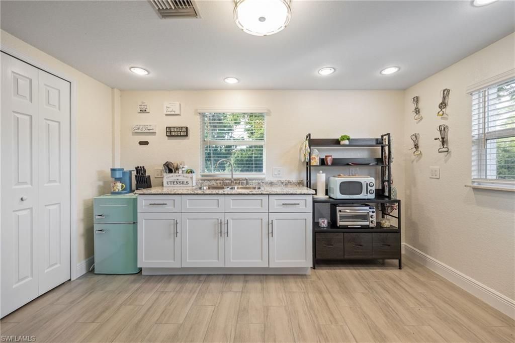 17041 E Lake Dr, North Fort Myers, FL 33917 Photo