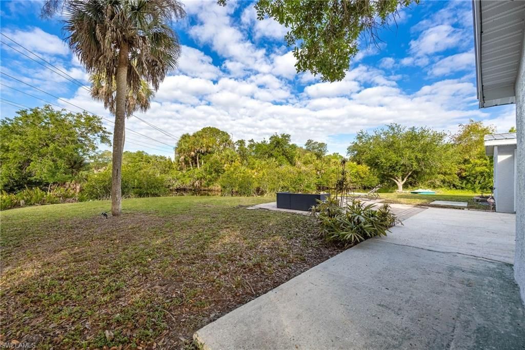 17041 E Lake Dr, North Fort Myers, FL 33917 Photo