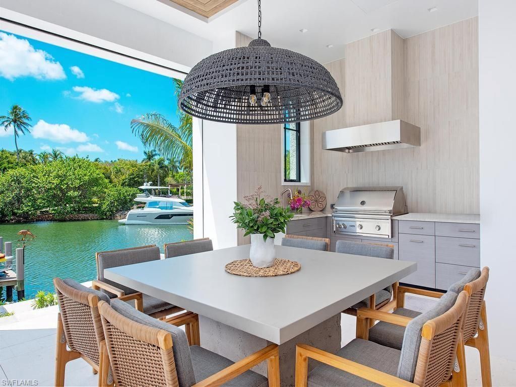 3040 Fort Charles Dr, Naples, FL 34102 Photo