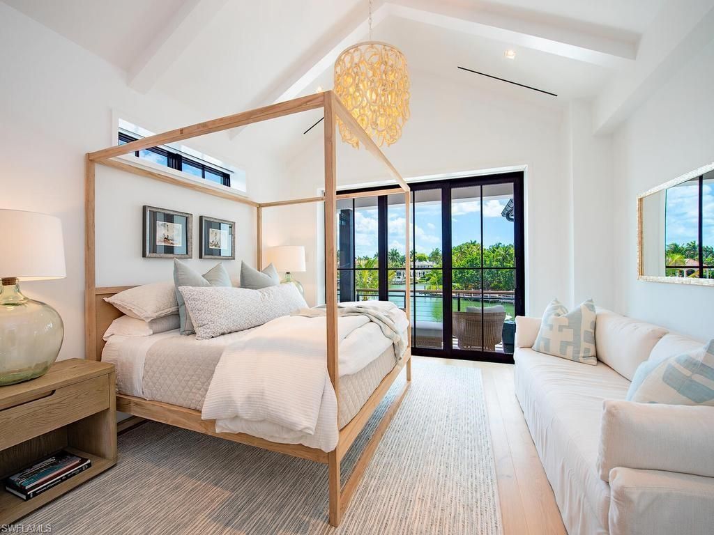 3040 Fort Charles Dr, Naples, FL 34102 Photo