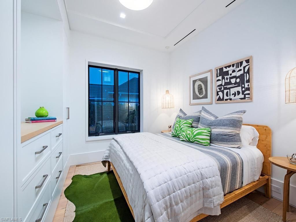 3040 Fort Charles Dr, Naples, FL 34102 Photo