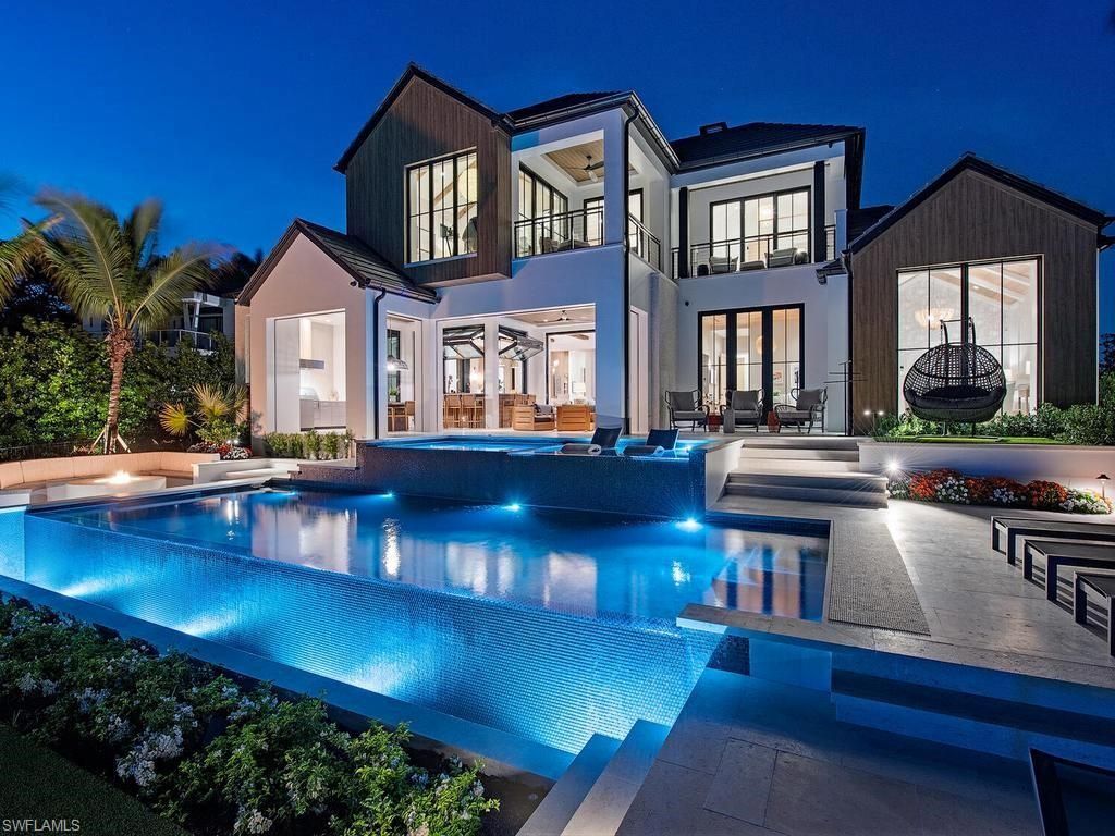 3040 Fort Charles Dr, Naples, FL 34102 Photo