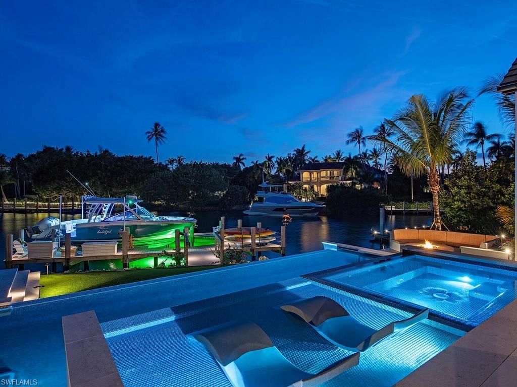 3040 Fort Charles Dr, Naples, FL 34102 Photo