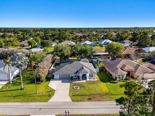 5944 NW Baynard Drive, Port St. Lucie, FL 34986