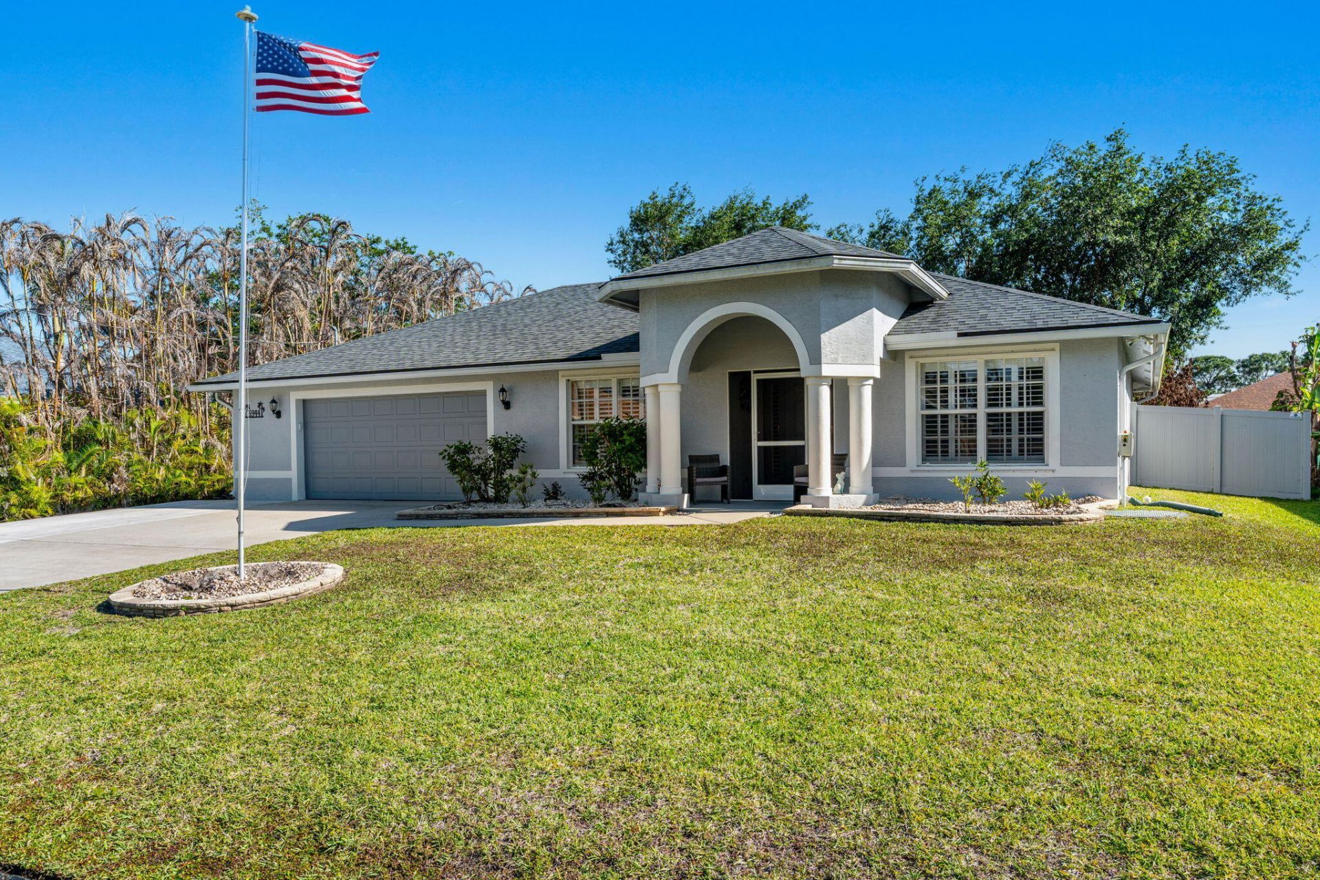 5944 NW Baynard Drive, Port Saint Lucie, FL 34986 Photo