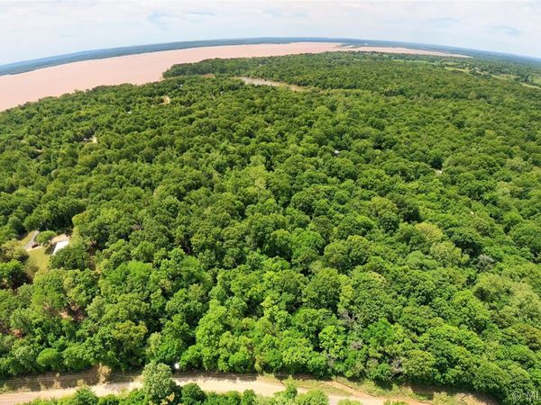 Dogwood Lane, Eufaula, OK 74432