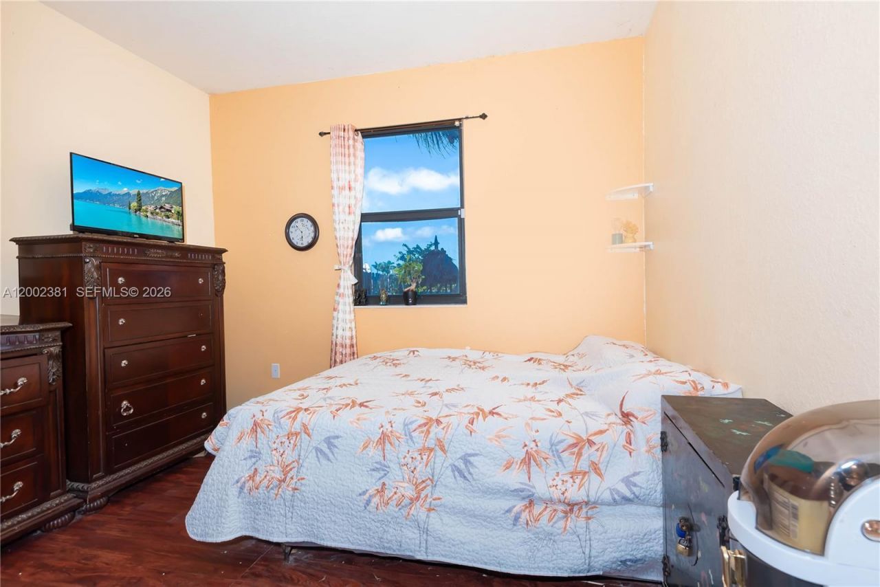 685 SE 37th Pl , Homestead, FL 33033 Photo