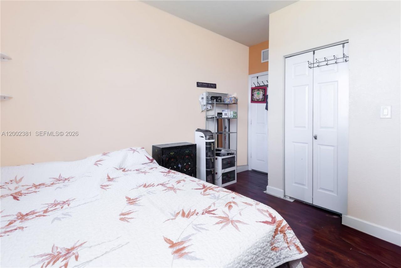 685 SE 37th Pl , Homestead, FL 33033 Photo