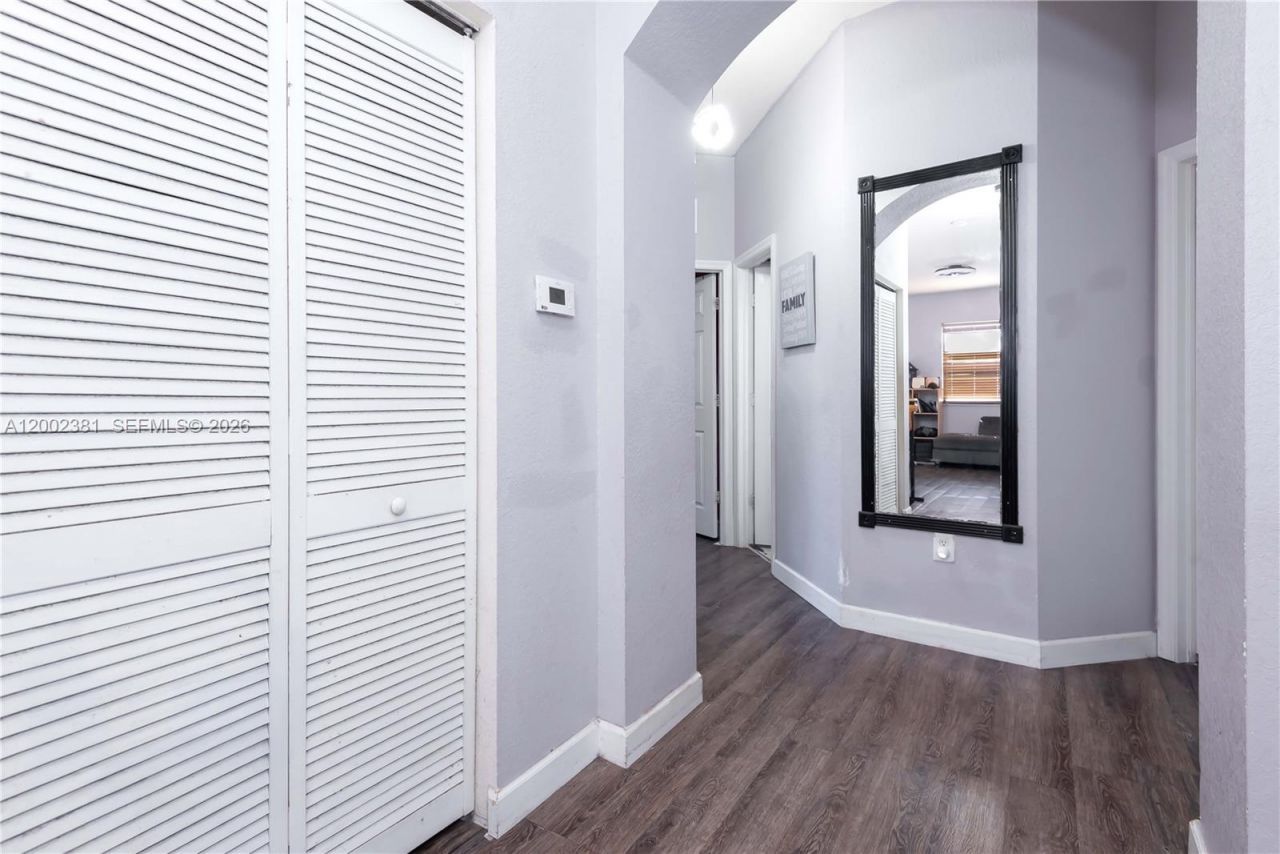 685 SE 37th Pl , Homestead, FL 33033 Photo