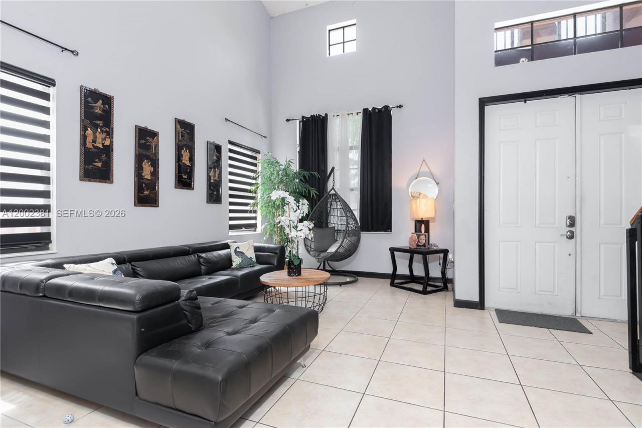 685 SE 37th Pl , Homestead, FL 33033 Photo