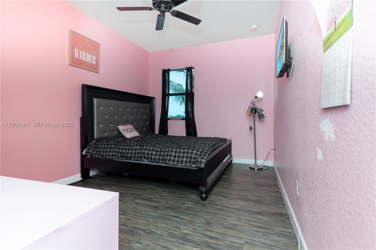 685 SE 37th Pl , Homestead, FL 33033 Photo