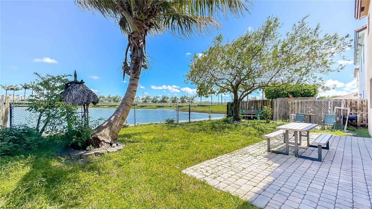 685 SE 37th Pl, Homestead, FL 33033 Photo