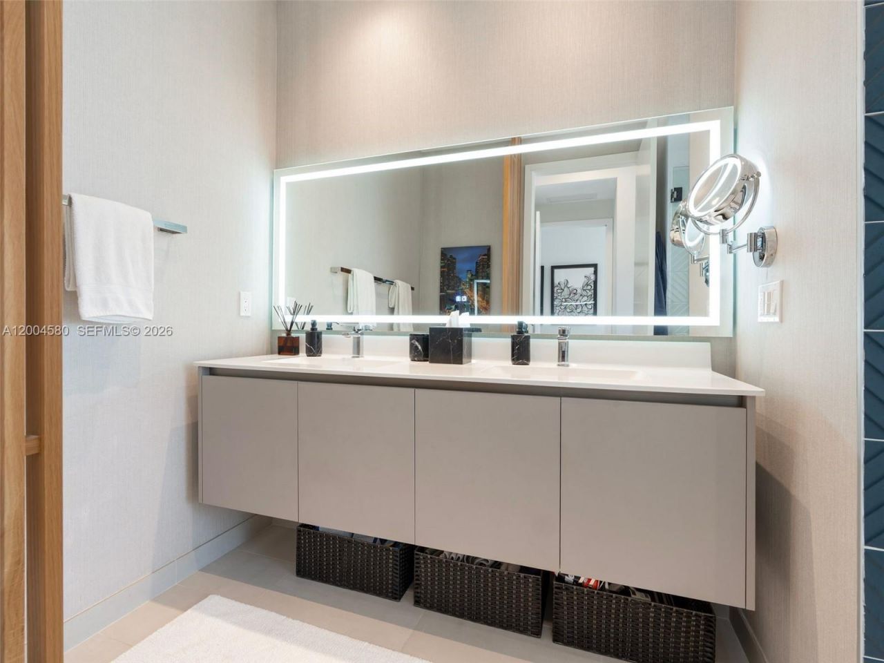 1030 15th St, Unit 321, Miami Beach, FL 33139 Photo