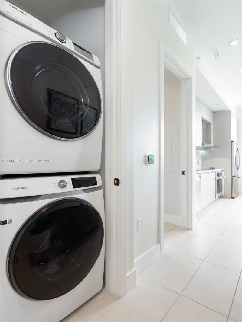 1030 15th St, Unit 321, Miami Beach, FL 33139 Photo