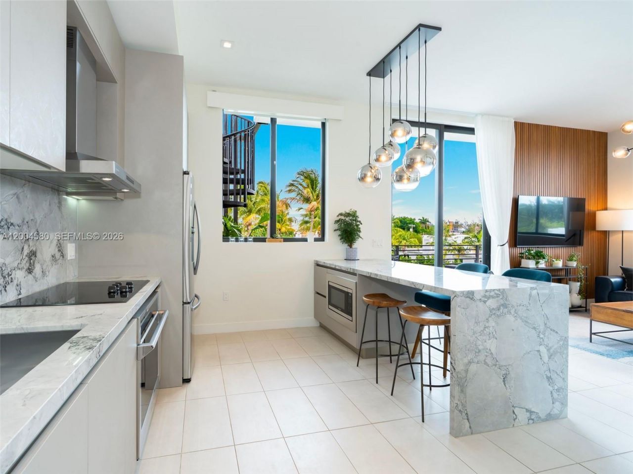 1030 15th St, Unit 321, Miami Beach, FL 33139 Photo