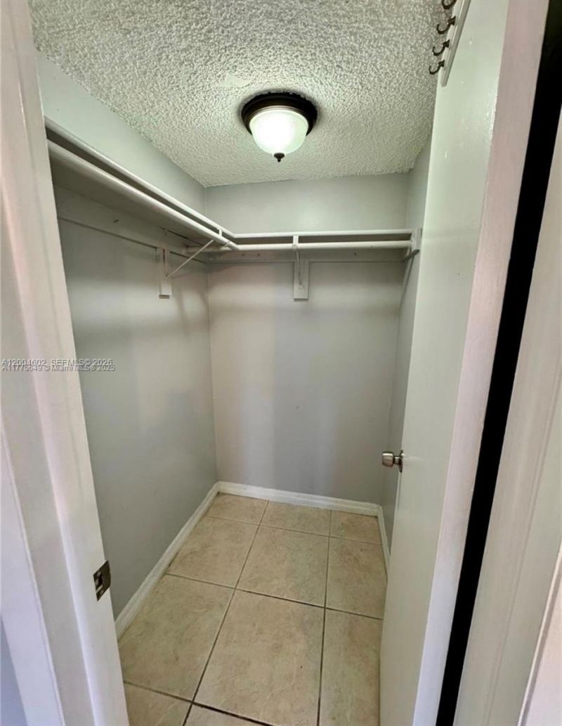 1855 W 60th St , Unit 446, Hialeah, FL 33012 Photo