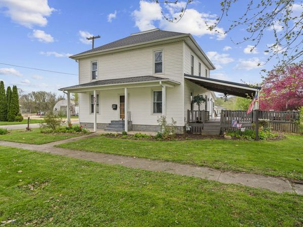 501 S 1st Street, Oregon, IL 61061