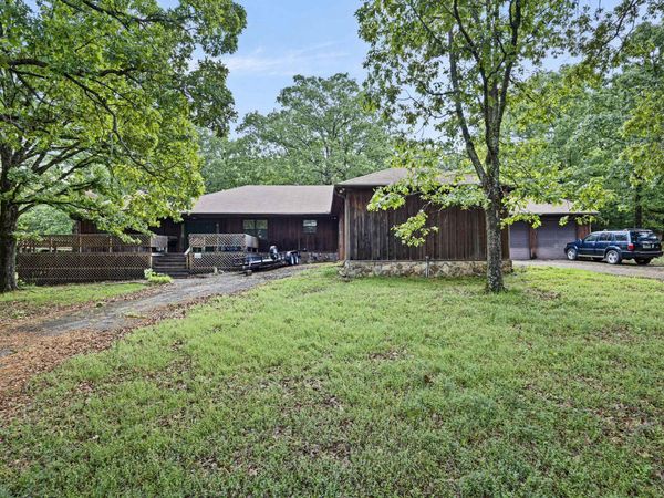 176 High Acres Dr, Russellville, AR 72802