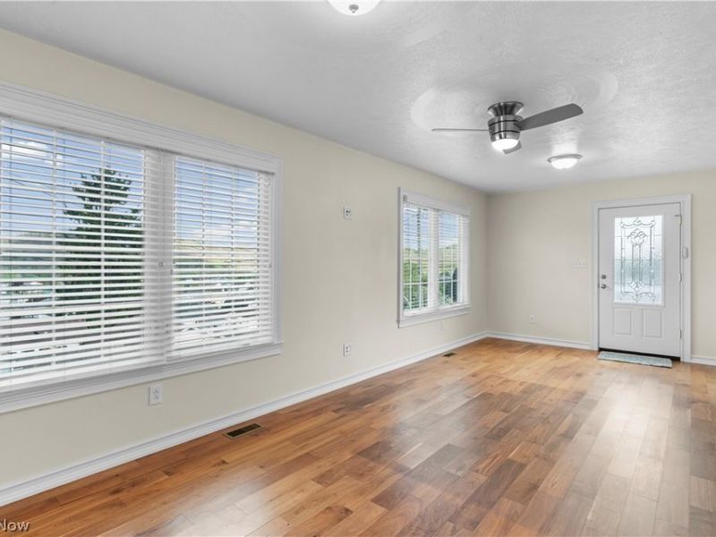 1015 Biltmore Avenue, Toronto, OH 43964 Photo 13