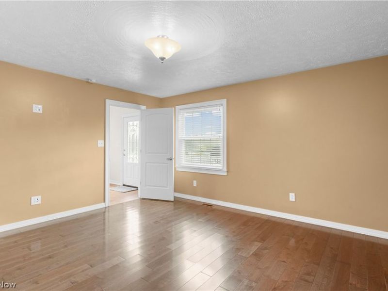 1015 Biltmore Avenue, Toronto, OH 43964 Photo 18