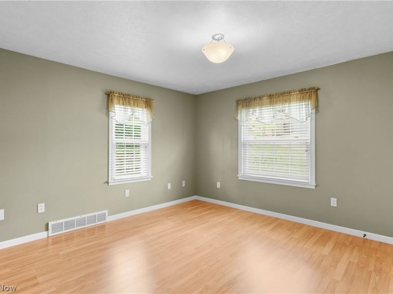 1015 Biltmore Avenue, Toronto, OH 43964 Photo 21