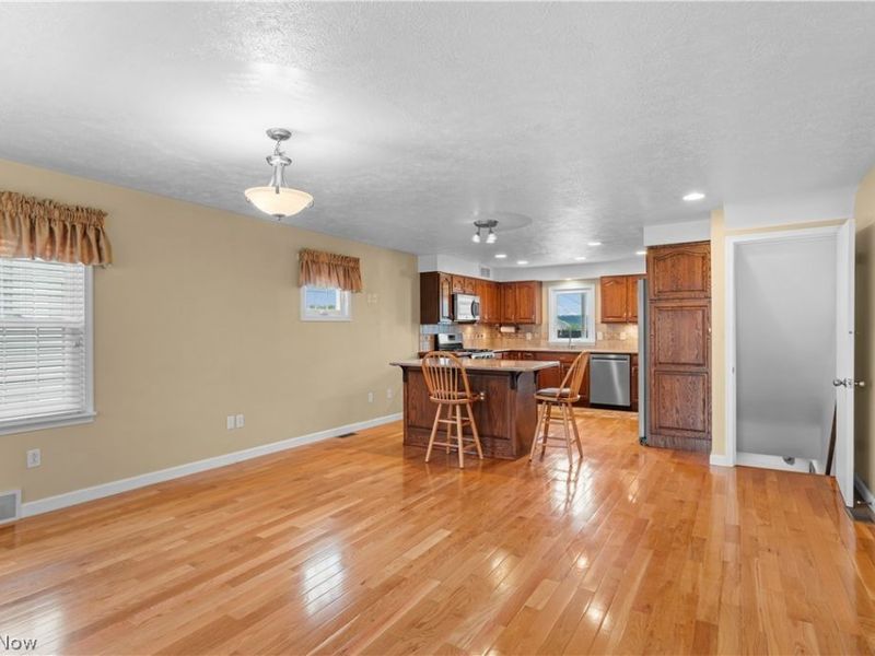 1015 Biltmore Avenue, Toronto, OH 43964 Photo 3