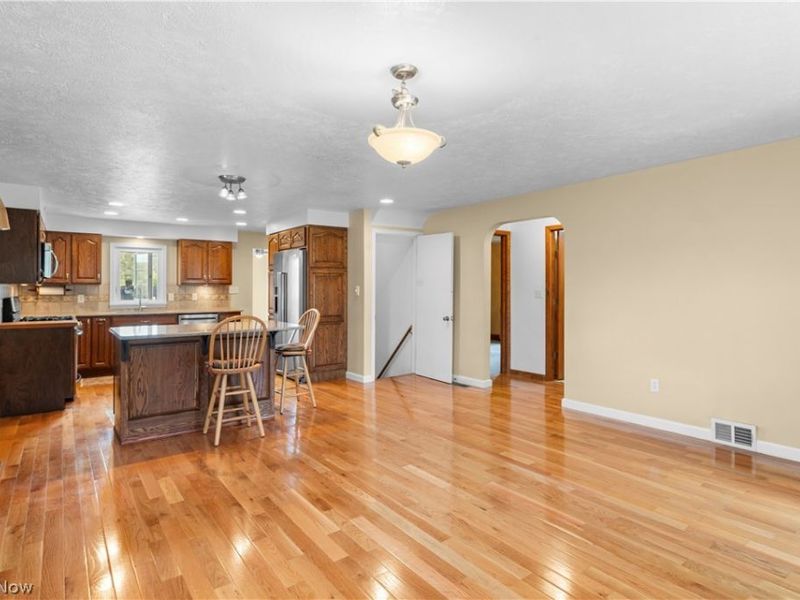 1015 Biltmore Avenue, Toronto, OH 43964 Photo 4