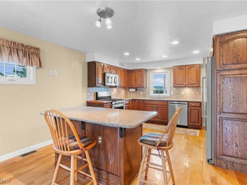 1015 Biltmore Avenue, Toronto, OH 43964 Photo 5