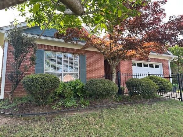 1211 Azalea Cv., Oxford, MS 38655