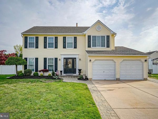 7 DAFFODIL DRIVE , SICKLERVILLE, NJ 08081