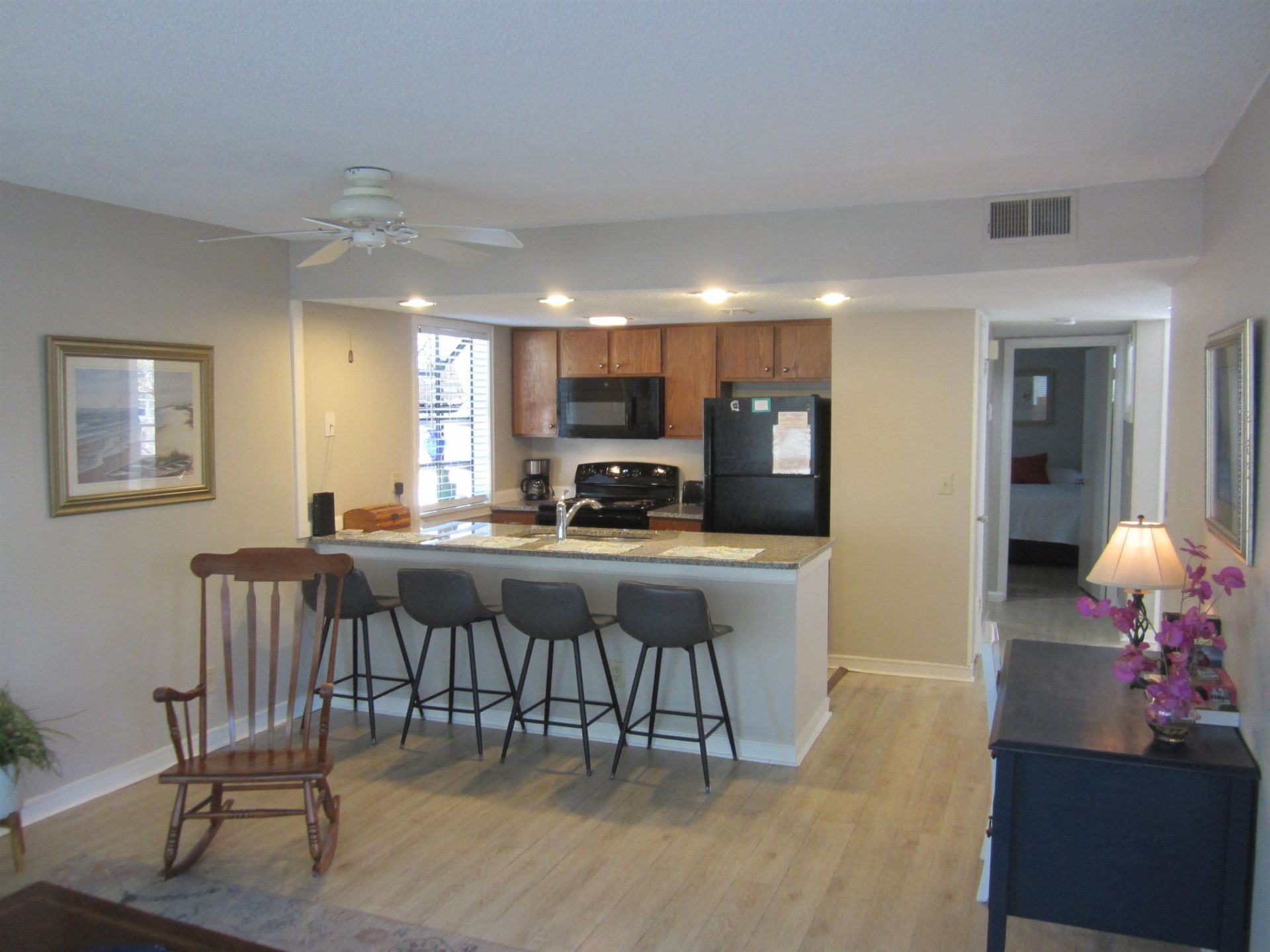 351 Lake Arrowhead Rd.  Photo 5