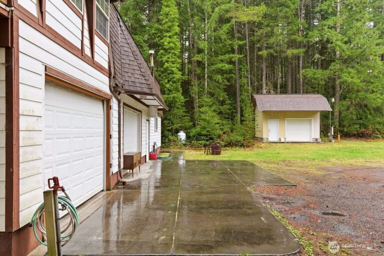 12311 Sidney Road Sw, Port Orchard, WA 98367
