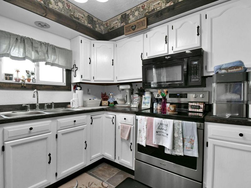 59 W Tucker Avenue , Shelby, OH 44875 Photo 8