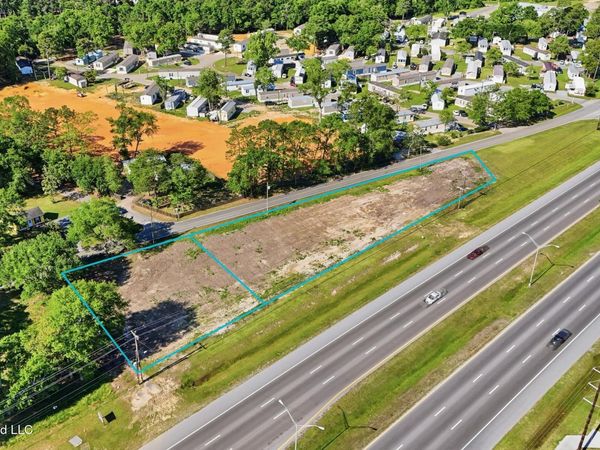 000 Hwy 90 , Gautier, MS 39553