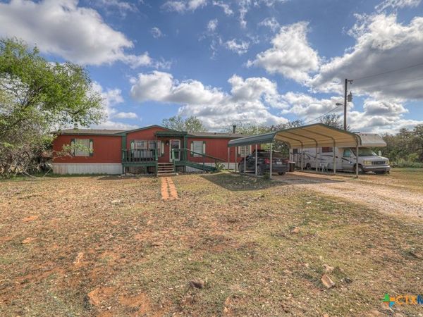 2525 Hugo Road , San Marcos, TX 78666