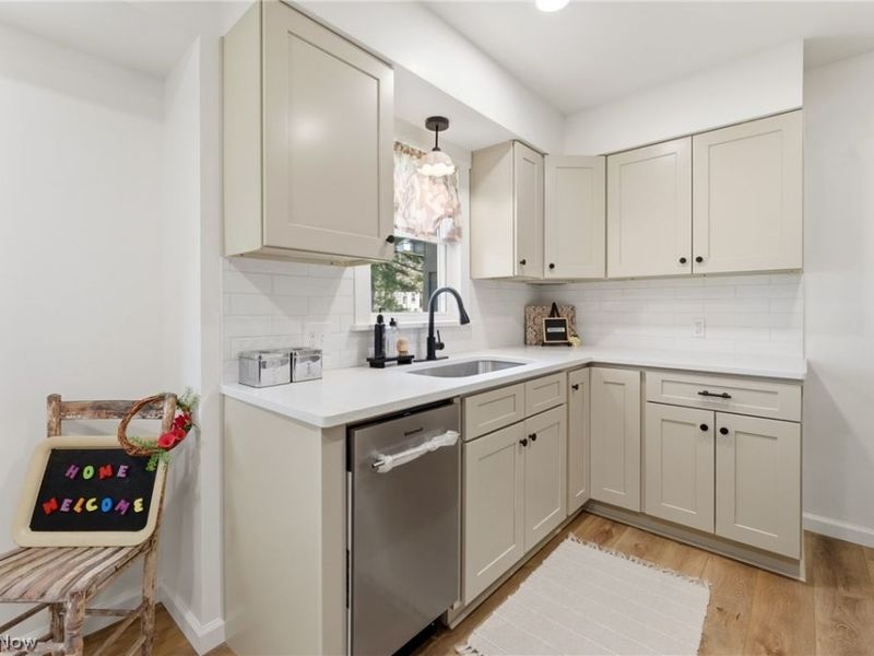 4871 15th Street SW, Canton, OH 44710 Photo 6