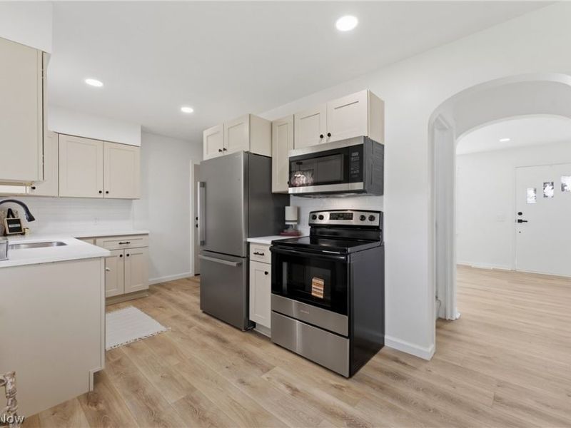 4871 15th Street SW, Canton, OH 44710 Photo 7