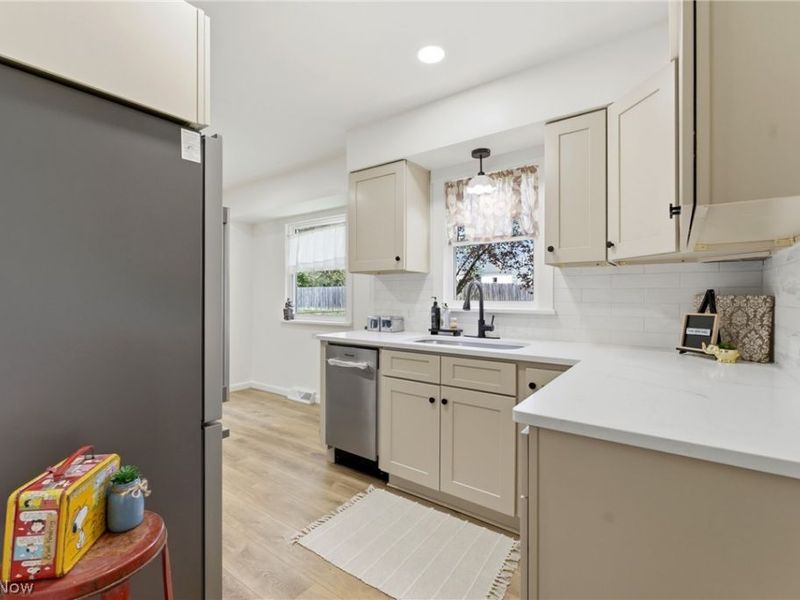 4871 15th Street SW, Canton, OH 44710 Photo 8