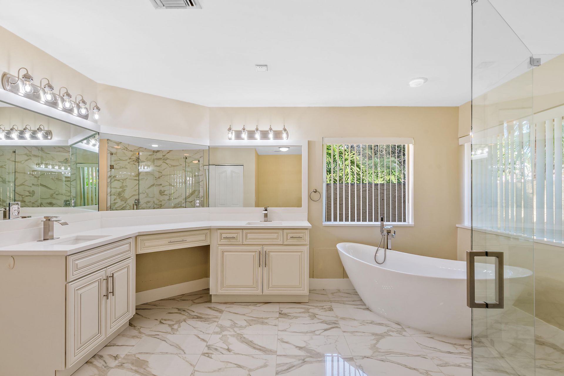 6051 NW 60th Avenue, Parkland, FL 33067 Photo