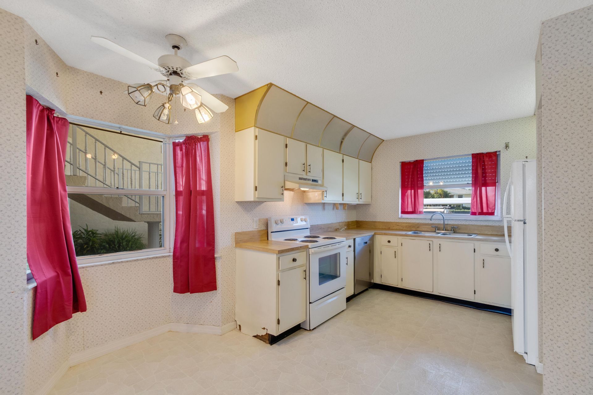 356 Grove Isle Circle, Vero Beach, FL 32962 Photo